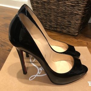 Christian Louboutin Flo  peep toes